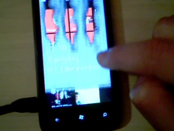 Transparent Windows Phone 7 lock screen